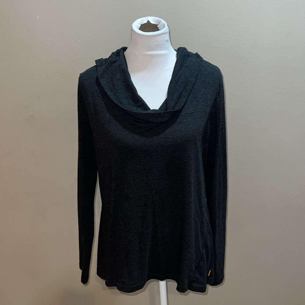 Lucy Black Long-Sleeve Hooded Top